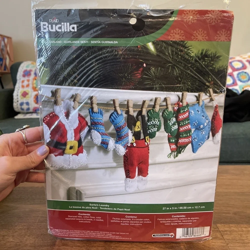 Bucilla Santa's Laundry Felt Garland Craft Kit 27
